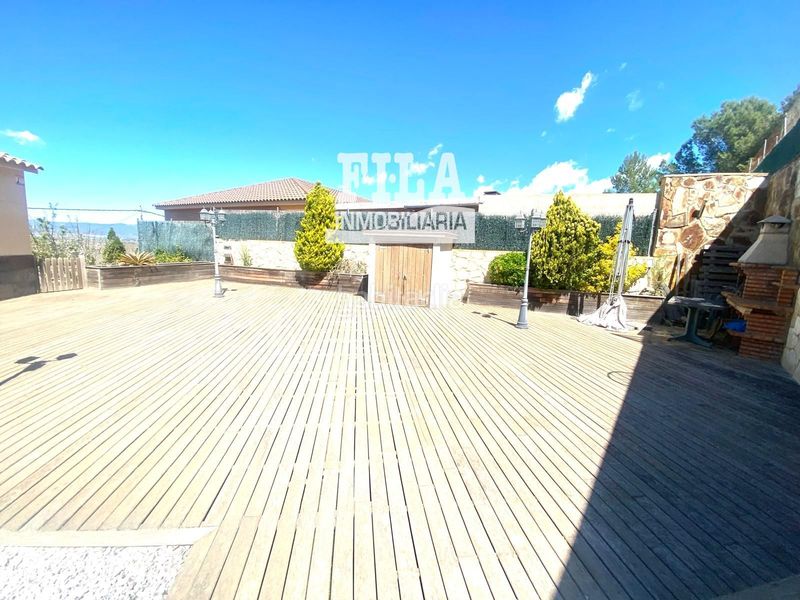 Foto 76107ffe-8c0b-49ab-94c4-3198b5dd49fe. Casa amb calefacció aparcament piscina a Valldemar-Montmar Segur de Calafell