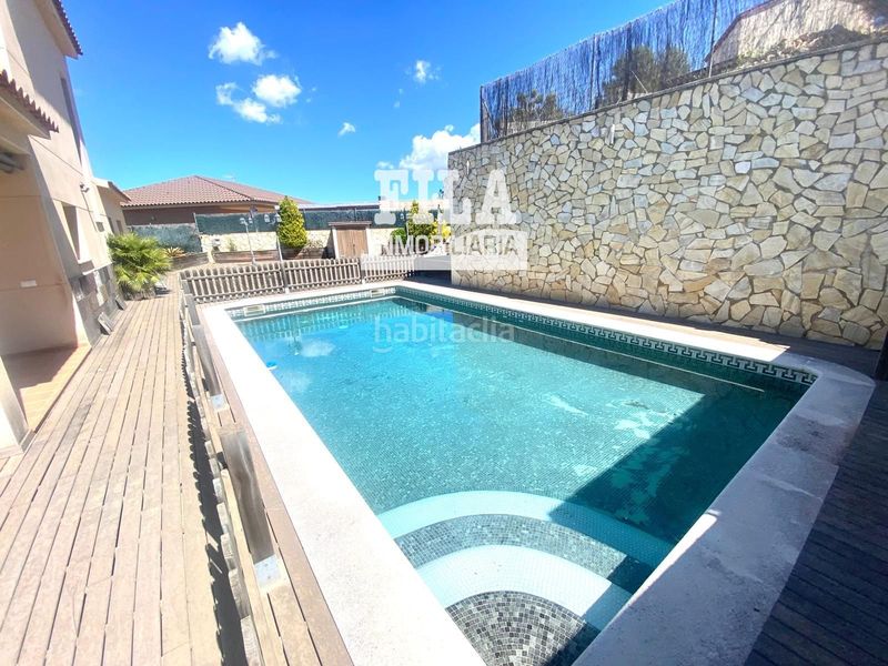 Foto 7e03763f-d8e9-4dac-b675-2903f960f06b. Casa amb calefacció aparcament piscina a Valldemar-Montmar Segur de Calafell