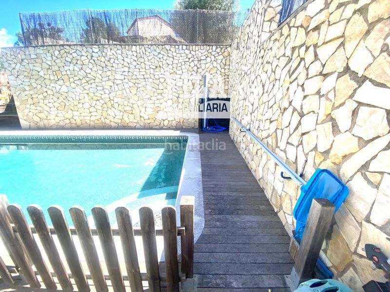 Foto d564e2e5-59bb-40c1-bbbc-aa79daae35af. Casa amb calefacció aparcament piscina a Valldemar-Montmar Segur de Calafell