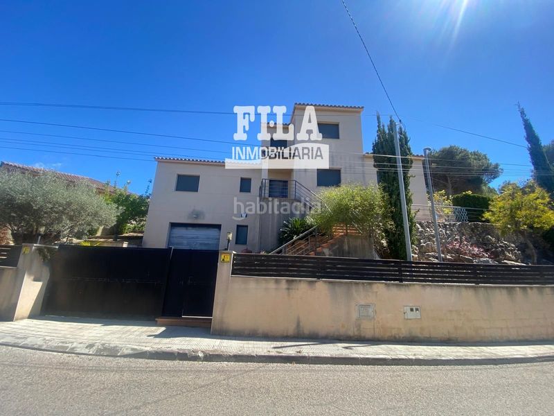 Foto f56424c4-b4f8-4bfa-bc98-7dc4b3e24dce. Casa amb calefacció aparcament piscina a Valldemar-Montmar Segur de Calafell