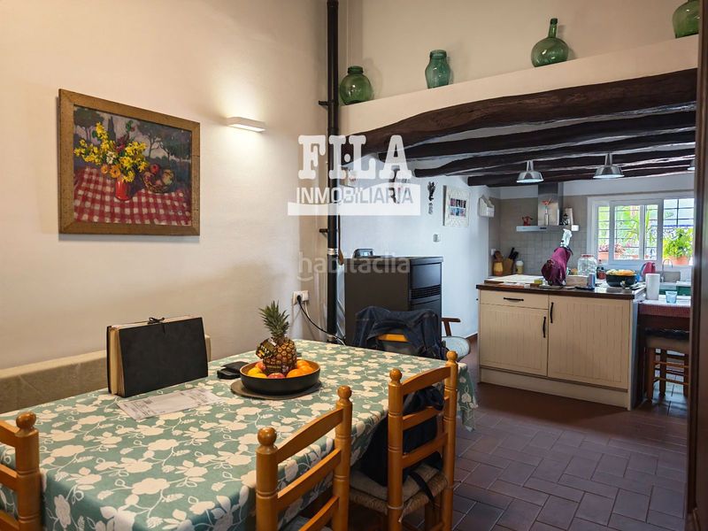 Foto bc753c84-edc1-48cc-a9d3-37aa7230cd51. Casa adossada a Llorenç del Penedès