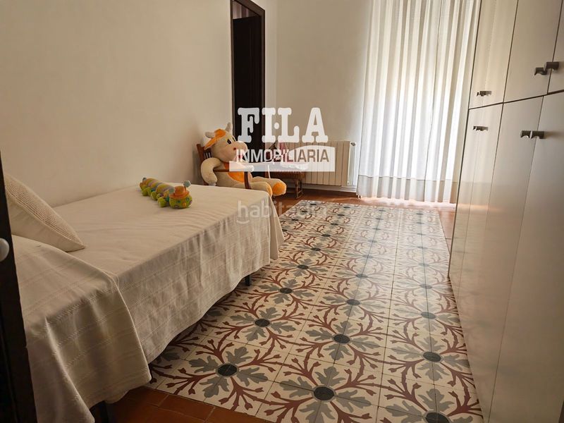 Foto e05e3abf-fbbe-4be5-9664-3dd9a8442569. Casa adossada a Llorenç del Penedès