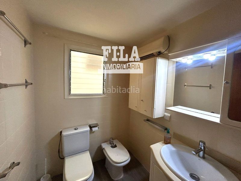 Foto d7c49d15-a6fb-4f66-a88a-65ba51a1d628. Pis a Calafell platja Calafell