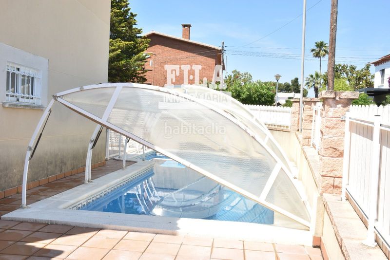 Foto 257aaa4b-4fb3-4624-af1a-74241b11587c. Xalet amb calefacció aparcament piscina a Bonavista Vendrell (El)