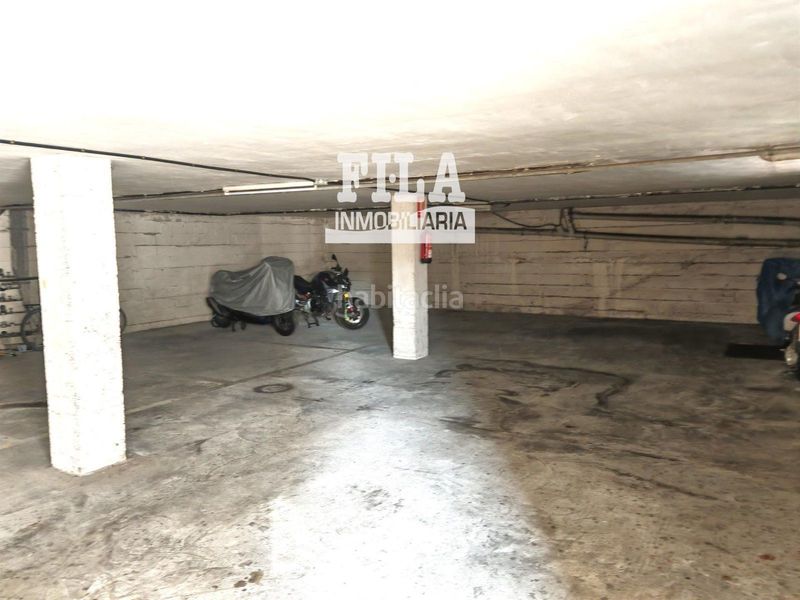 Foto 02fa3e49-56ac-41c8-8fb9-bc342f96da35. Aparcament cotxe a Calafell poble Calafell