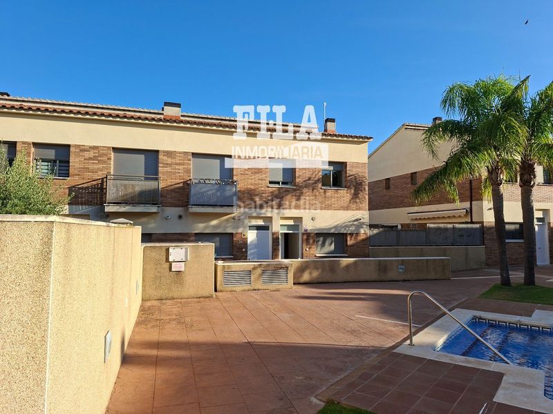 Foto 2faf70a5-0152-4c8d-989a-6eec059bb38f. Casa adossada amb aparcament piscina a Bonavista Vendrell (El)