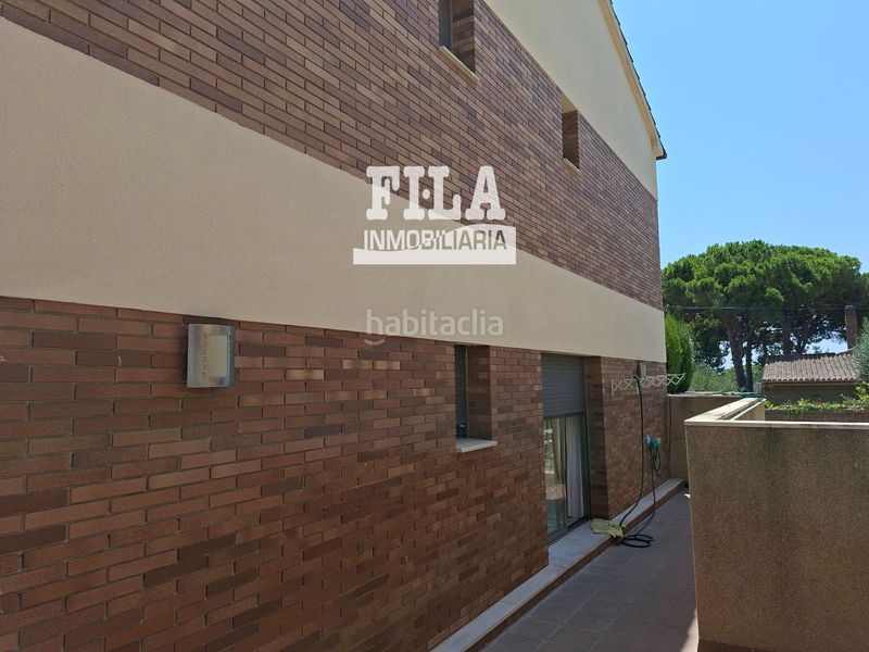 Foto d1ca8abd-e04a-42c9-a5d1-223af7661945. Casa adossada amb aparcament piscina a Bonavista Vendrell (El)