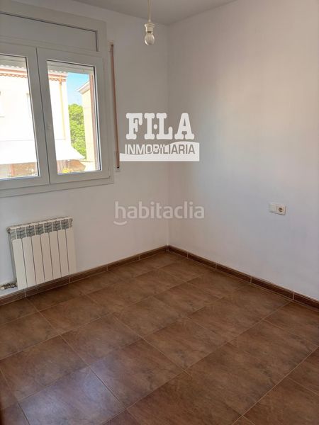 Foto 401a96d4-a190-4394-afee-b3fe0302aed4. Casa adossada amb calefacció aparcament a Bellvei