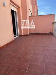 Casa adossada a Bellvei. Adosada