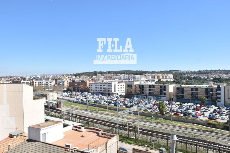 Foto d3bf2c21-a836-4922-912c-7832d8bb6230. Àtic amb calefacció a Centre Vendrell (El)