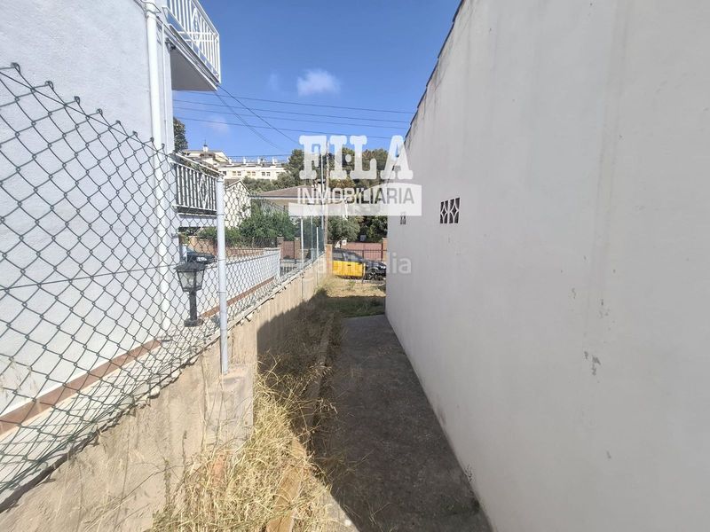 Foto bf27cf5b-c151-4dfe-9ac3-c7dce981712f. Casa amb aparcament a Segur de Calafell nucli urbà Segur de Calafell