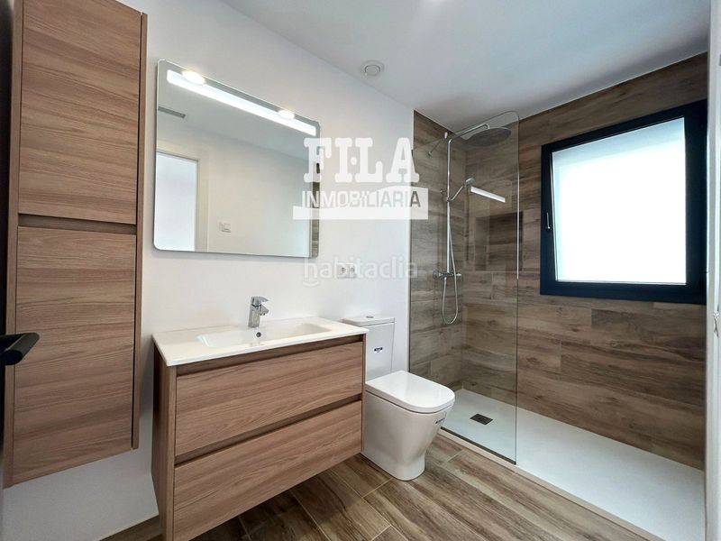 Foto 21ba51c6-e4c2-4937-8a1b-a0f1e60146fb. Location chalet avec chauffage parking piscine dans Vendrell (El)
