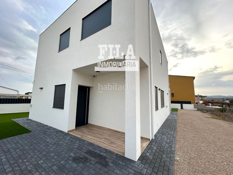 Foto 2804b5d1-e67a-4996-9a41-3174f56bef0c. Location chalet avec chauffage parking piscine dans Vendrell (El)