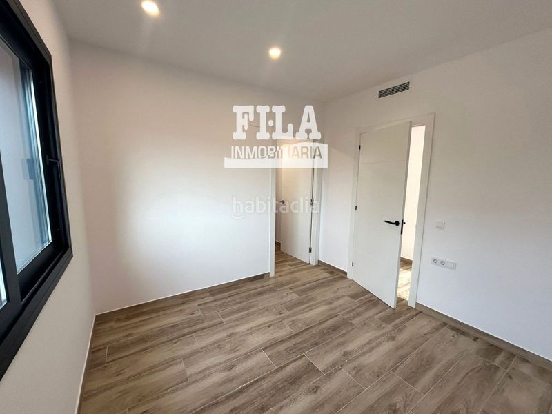 Foto 48e96a38-762a-4f9c-adbb-88c2f6032198. Location chalet avec chauffage parking piscine dans Vendrell (El)
