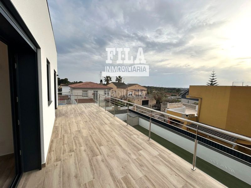 Foto 57935be1-fc09-4f94-94a3-0eae544ac2ec. Location chalet avec chauffage parking piscine dans Vendrell (El)