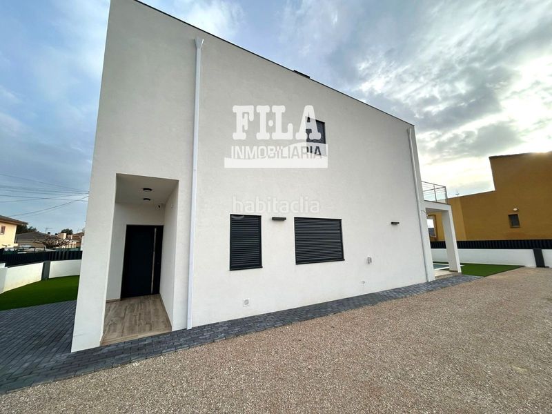Foto 67f13c00-794b-4950-92d2-82d4857874fd. Location chalet avec chauffage parking piscine dans Vendrell (El)
