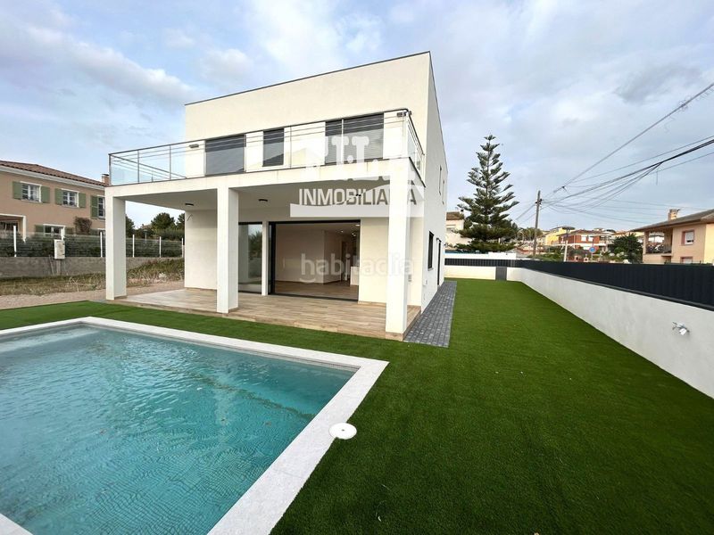 Foto bd3cc25a-6c9d-4b34-8bd1-5cb1346a2846. Location chalet avec chauffage parking piscine dans Vendrell (El)