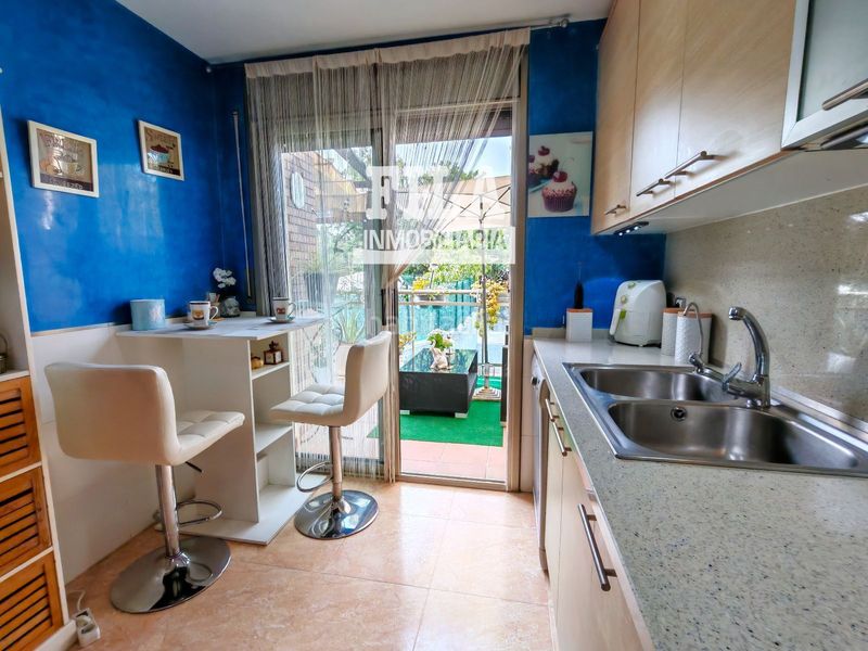 Foto b5c56e5a-b224-46c0-b8bb-f89c0bda81cd. Casa adossada amb calefacció aparcament a Bonavista Vendrell (El)