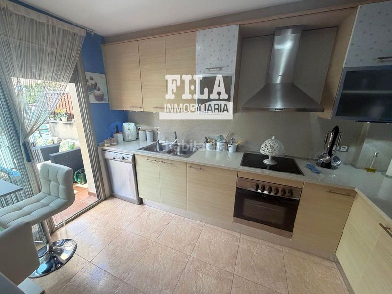 Foto e4de1379-c8e4-4a3f-8fa6-7058e9ab2719. Casa adossada amb calefacció aparcament a Bonavista Vendrell (El)