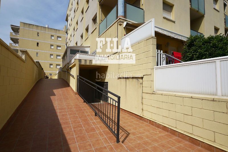 Foto f16c5a24-f861-4cda-b3c4-8eb2c53744e6. Pis amb aparcament piscina a Segur Platja Segur de Calafell