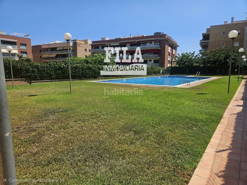 Foto 151d5b81-fd09-4c63-a60a-4ee6c3d24b6e. Pis amb calefacció piscina a prat de Cunit Cunit
