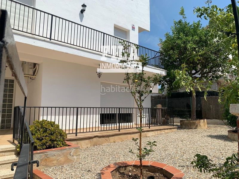 Foto 3c84833e-6d61-4202-aa00-5afed34660de. Casa aparellada amb calefacció a Segur de Calafell nucli urbà Segur de Calafell