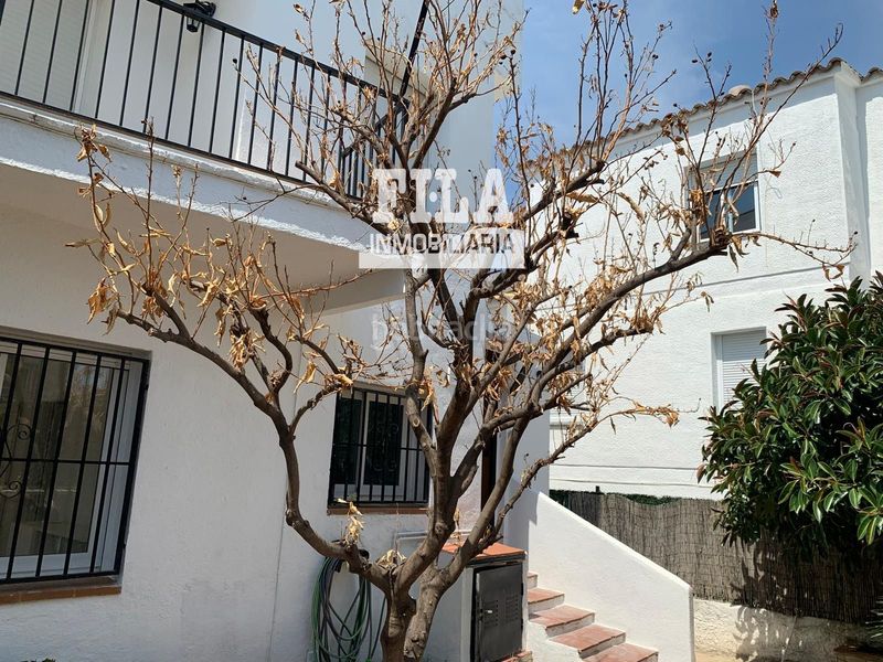 Foto d54b0d19-4a0c-4054-bfe6-8ddcee513dd5. Casa aparellada amb calefacció a Segur de Calafell nucli urbà Segur de Calafell