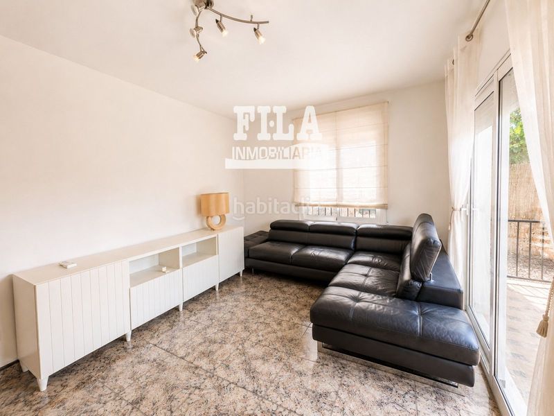 Foto dde71796-d42f-4b77-8a6e-6498ff52b716. Casa aparellada amb calefacció a Segur de Calafell nucli urbà Segur de Calafell