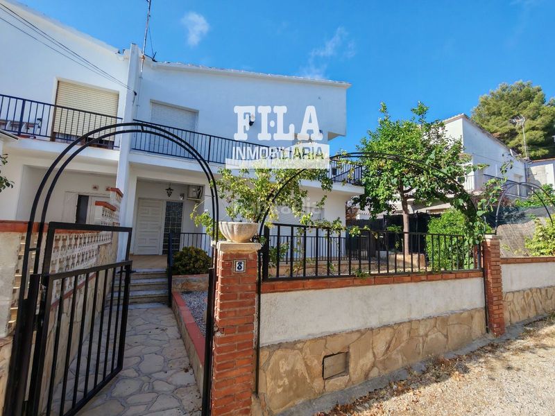Foto f1c28c5f-3676-4dcb-aed8-3984ee47f765. Casa aparellada amb calefacció a Segur de Calafell nucli urbà Segur de Calafell