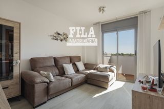 Pis a Calafell Poble. Piso con solárium privado, garaje y vistas al mar en calafell pu