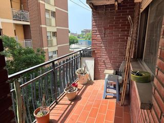 Flat in Sant Josep. Piso en venta en lhospitalet de llobregat  190.000