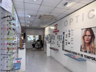 Location Local commercial  De josep anselm clavé