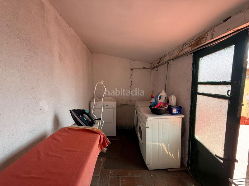 Foto 1f8c3133-c861-4524-a178-b7d052960824. Casa adossada amb aparcament a Covadonga Sabadell