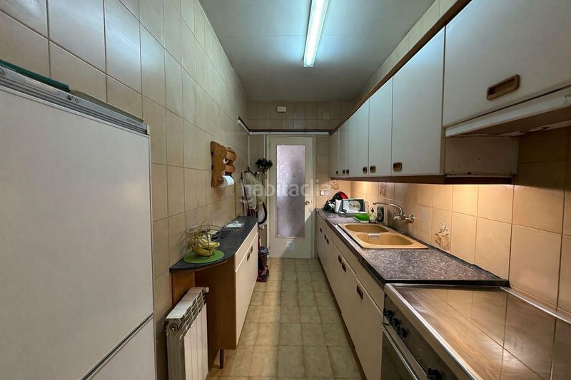 Foto 866c803d-f9df-49a9-abe6-a3124e766544. Casa adossada amb aparcament a Covadonga Sabadell