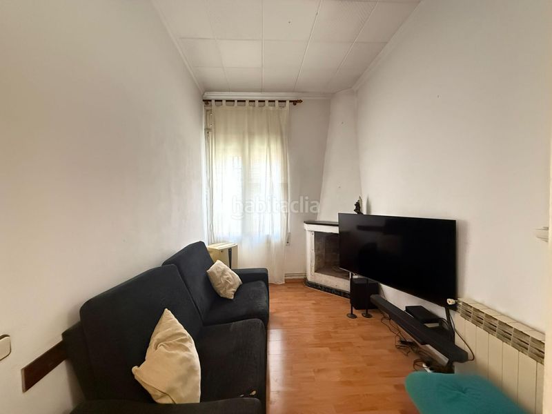 Foto 8abac674-6fda-4a37-b801-e6a508175423. Casa adossada amb aparcament a Covadonga Sabadell