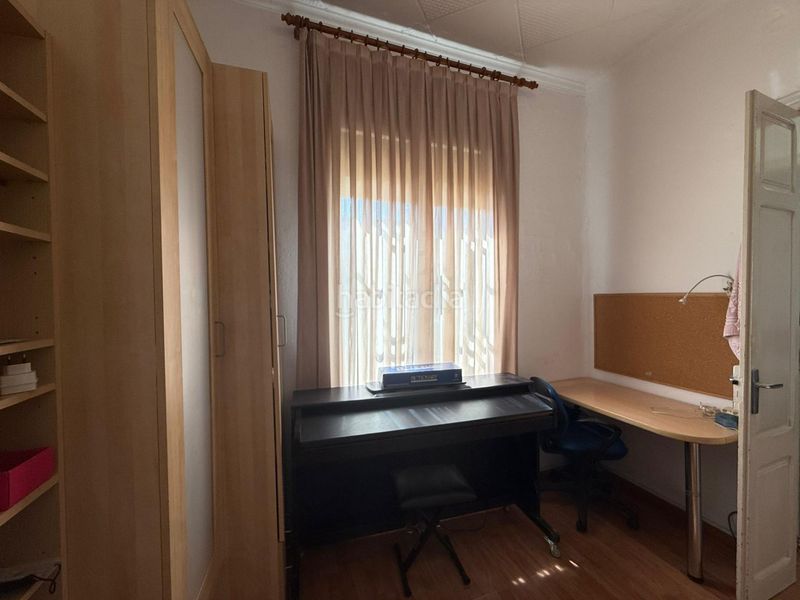 Foto ad29100e-e5ca-491a-9b6c-a38866f93aa4. Casa adossada amb aparcament a Covadonga Sabadell