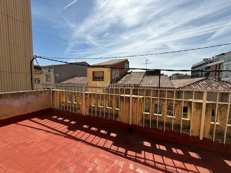 Foto ca8d7755-bd09-4659-b204-1ffce2cf1077. Casa adossada amb aparcament a Covadonga Sabadell