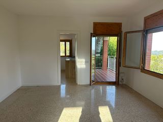 Location Chalet  Anoia. Casa unifamiliar con gran parcela y vistas despejadas en cervell
