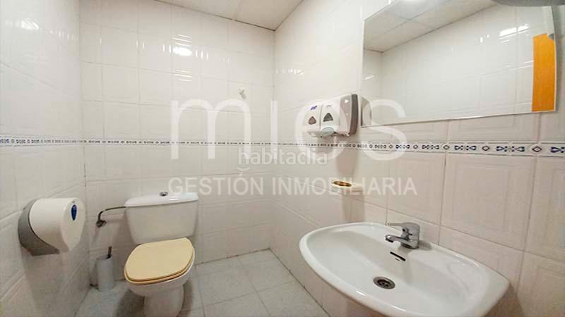 Foto 05a74032-e481-4d00-85e4-4403b0287651. Geschäftsraum in del primer de maig 0 in La Creu Coberta Valencia