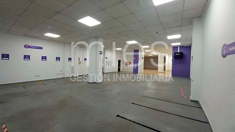 Foto 33286ef1-e363-443a-a2b2-f5d728e6c27b. Geschäftsraum in del primer de maig 0 in La Creu Coberta Valencia