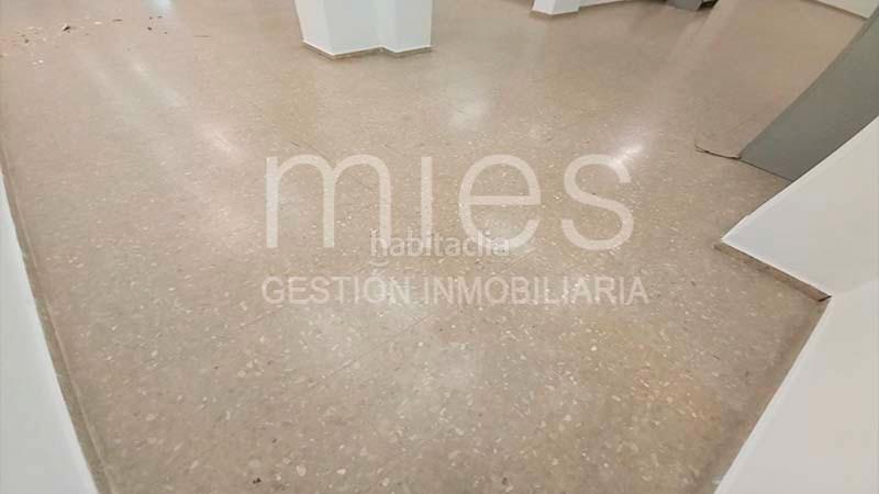 Foto 38f6fde5-e7fc-4df5-b7c1-07d8e90ef477. Geschäftsraum in del primer de maig 0 in La Creu Coberta Valencia