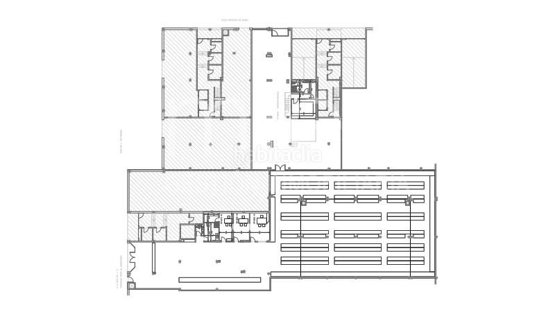 Foto 51598498-d7b8-4fc9-a7e1-a36efda9c202. Geschäftsraum in del primer de maig 0 in La Creu Coberta Valencia