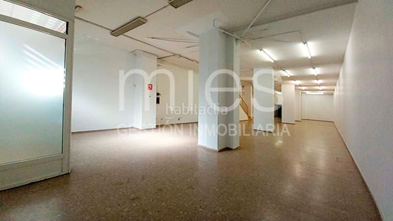 Foto 7f717ffe-b86b-43c9-aae4-f6c8035f9813. Geschäftsraum in del primer de maig 0 in La Creu Coberta Valencia