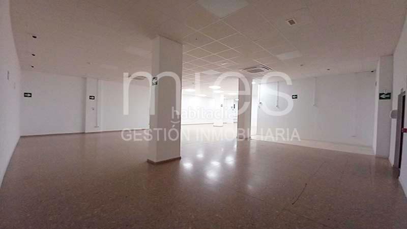 Foto 92beda79-c60a-47b3-ade4-b2e2a1729e89. Geschäftsraum in del primer de maig 0 in La Creu Coberta Valencia