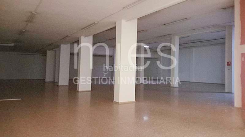 Foto c397893c-50ec-4466-b511-80d0f757f107. Geschäftsraum in del primer de maig 0 in La Creu Coberta Valencia