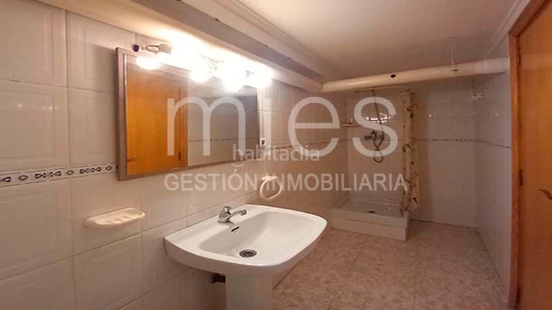 Foto e6ce3b3a-66ee-4745-befd-0342979eaeeb. Geschäftsraum in del primer de maig 0 in La Creu Coberta Valencia