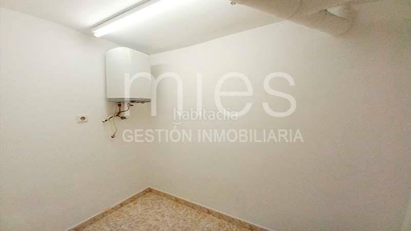 Foto fffb2a61-c05d-4ed8-8f76-4fe08b34f304. Geschäftsraum in del primer de maig 0 in La Creu Coberta Valencia