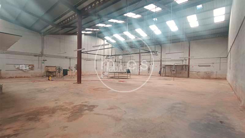 Foto 164baf60-87e1-4619-be9f-07656f5018f2. Lloguer nau industrial a luis portabella 0 a Aldaia