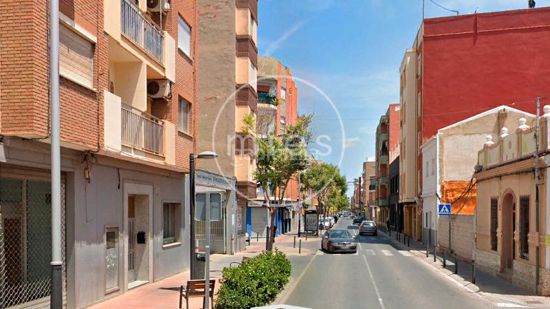 Foto e4ce1537-45b6-41e2-8fa1-96cbf7c1982e. Locale commerciale in calle valencia 0 in Zona Calle Valencia Torrent