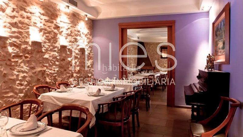 Foto 0786deaa-a6dc-490e-b981-f50393bceda3. Local comercial en avenida gomez ferrer 17 edificio esquinero en Torrent